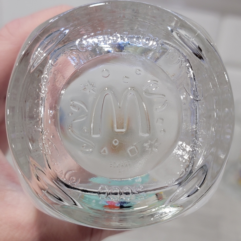 Vintage Y2K Walt Disney World 2000 McDonald’s Millennium Celebration Glass Cups - Picture 12 of 17